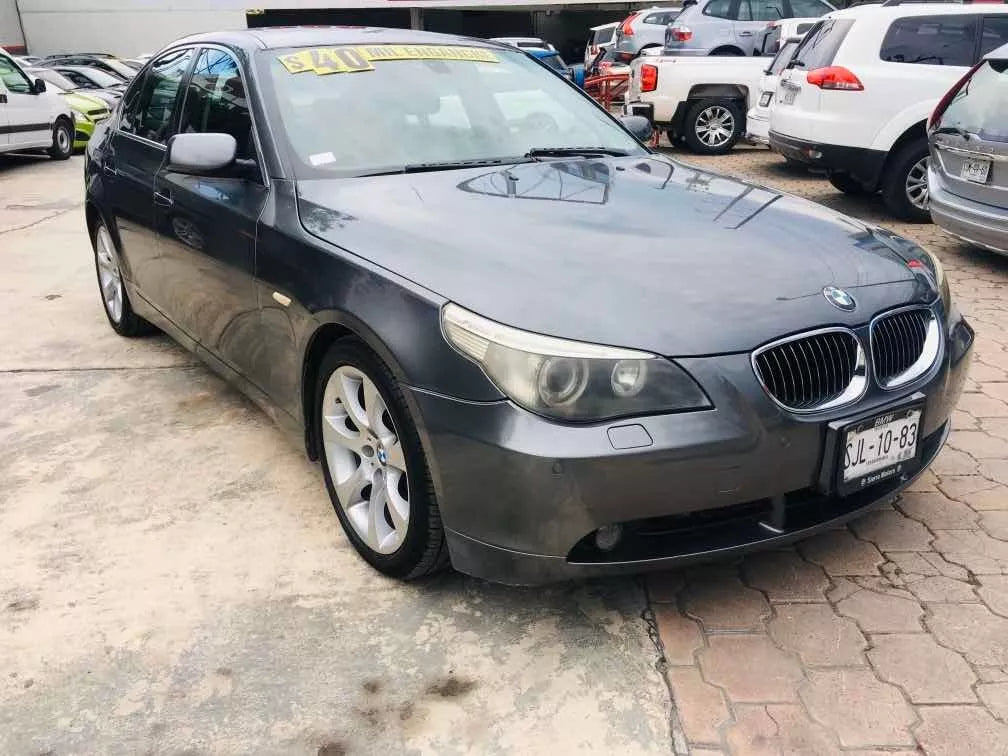 BMW 545 Modelo 2005