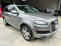 faros y rines delanteros del audi q7