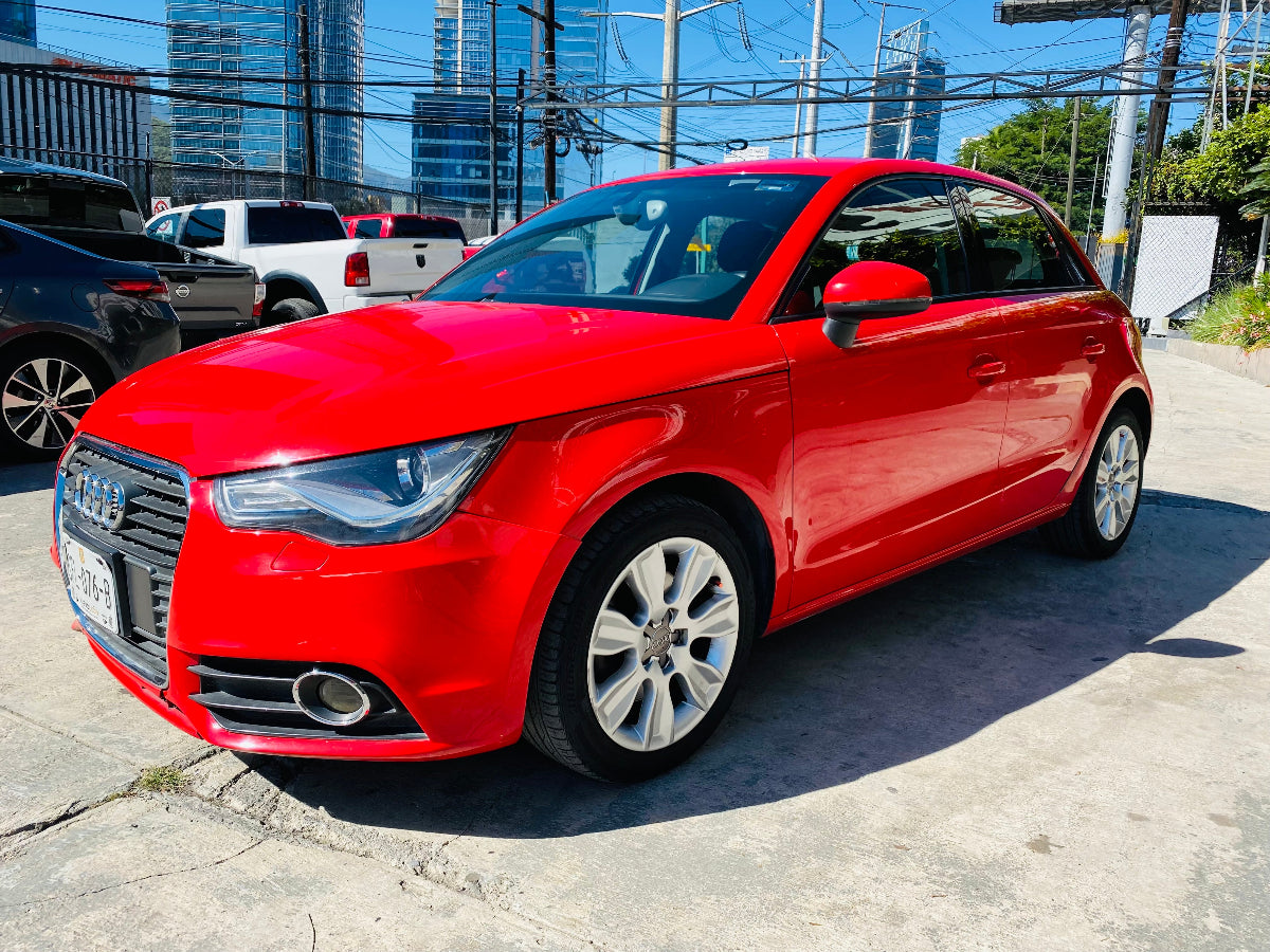 VISTA FRENTE IZQ AUDI A1 2014