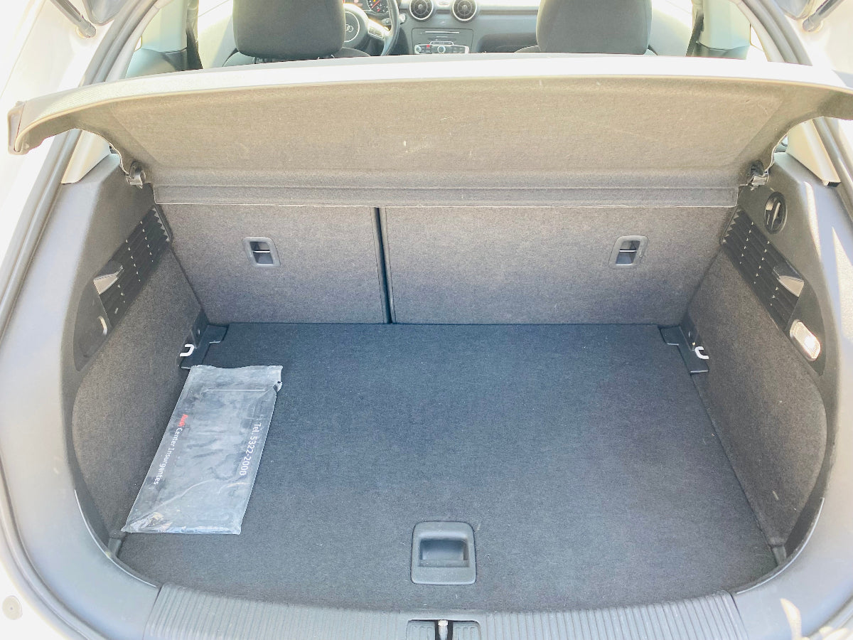 VISTA INTERIOR CAJUELA AUDI A1 2016