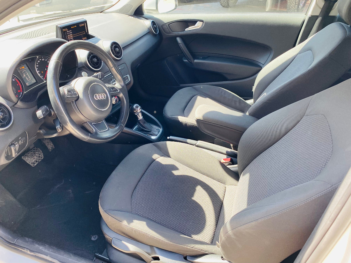 VISTA INTERIOR IZQ AUDI A1 2016