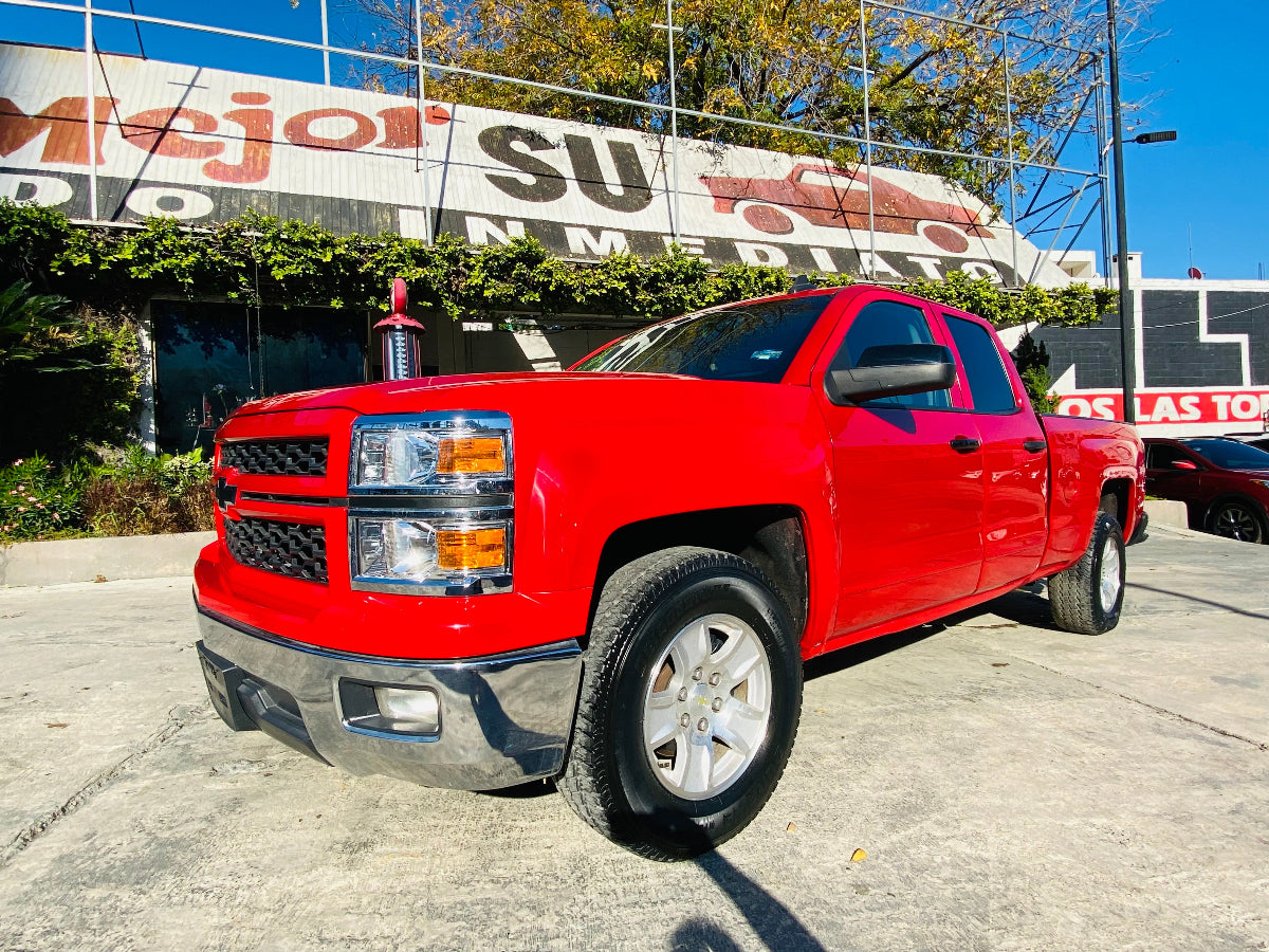 FRENTE IZQ CHEVROLET SILVERADO 2015
