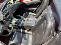 Vista interior izquierdo del dodge viper 1994