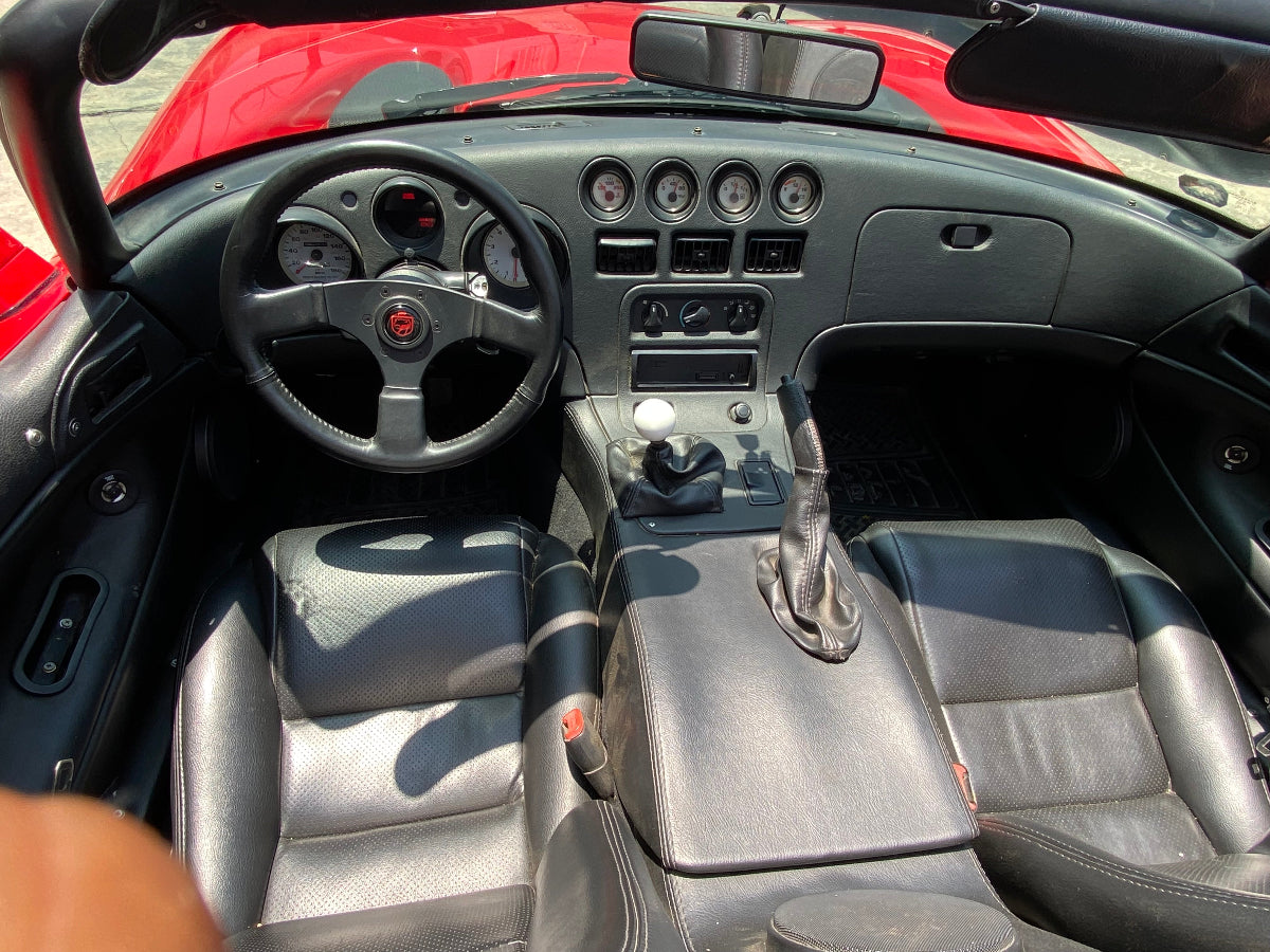 Dodge viper 1006 vista del interior y tablero