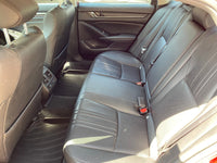 VISTA INTERIOR TRASERO HONDA ACCORD 2022 