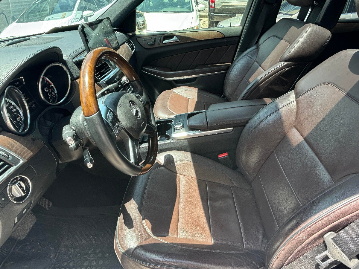 VISTA INTERIOR IZQ MERCEDES B GL 2013 