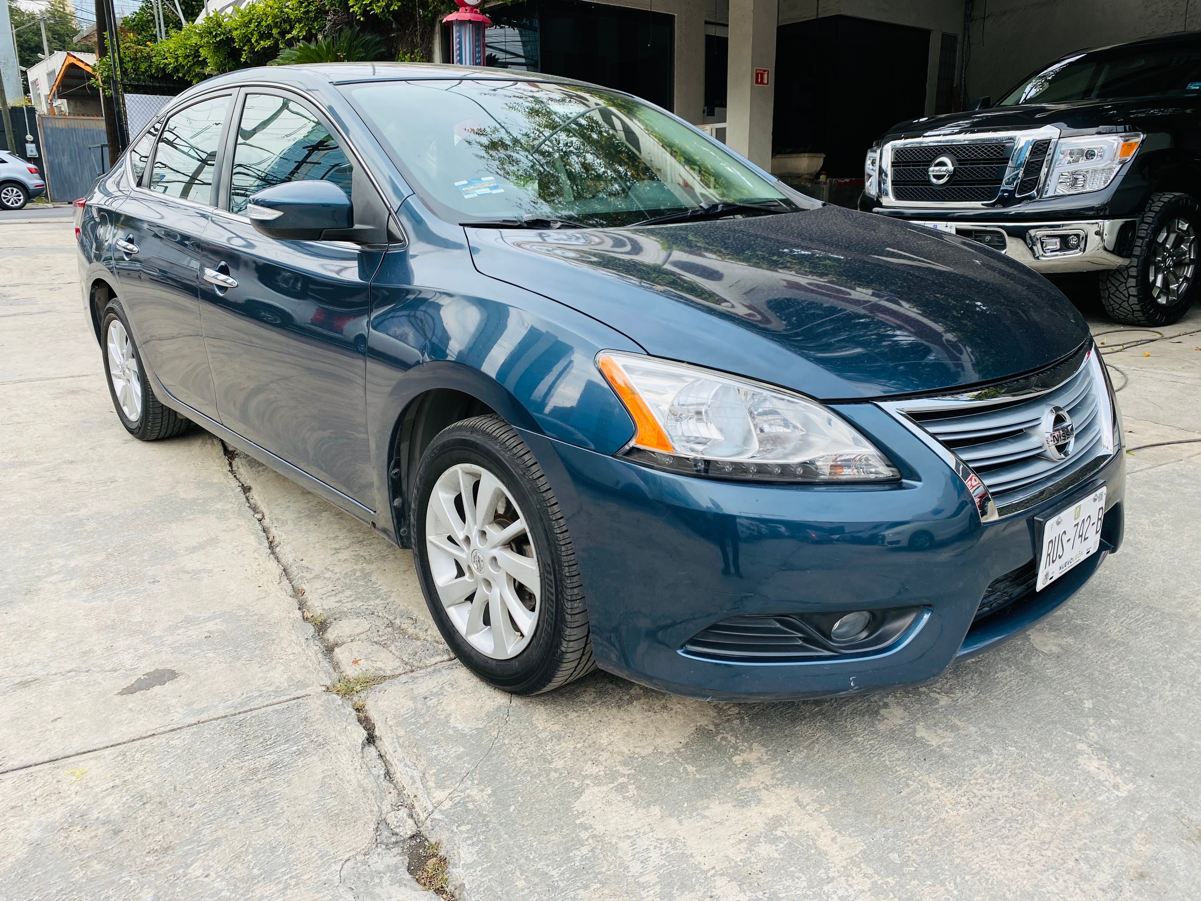 Nissan Sentra Advance 2015
