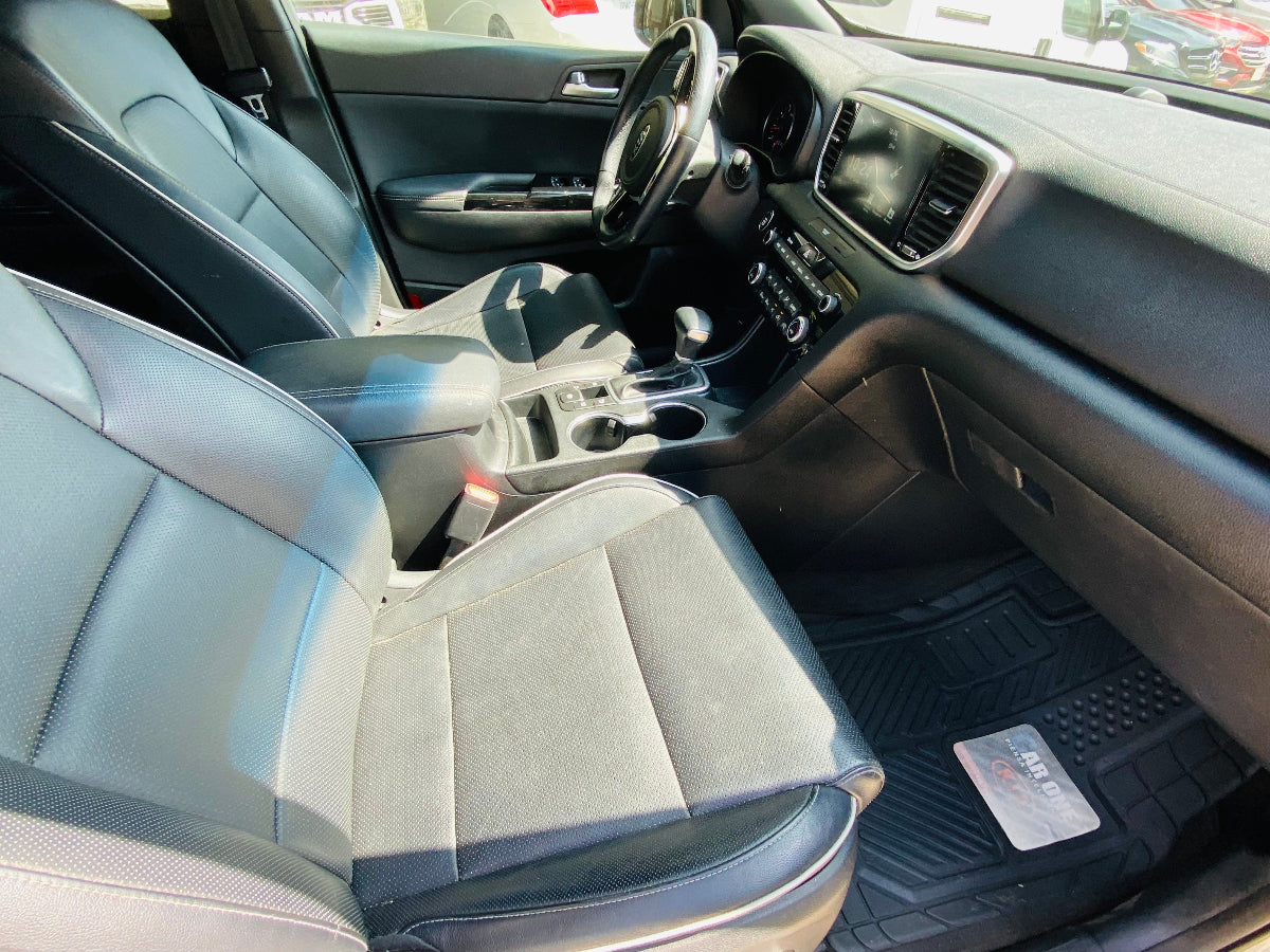 VISTA INTERIOR DERECHO DELANTERO SPORTAGE 2021