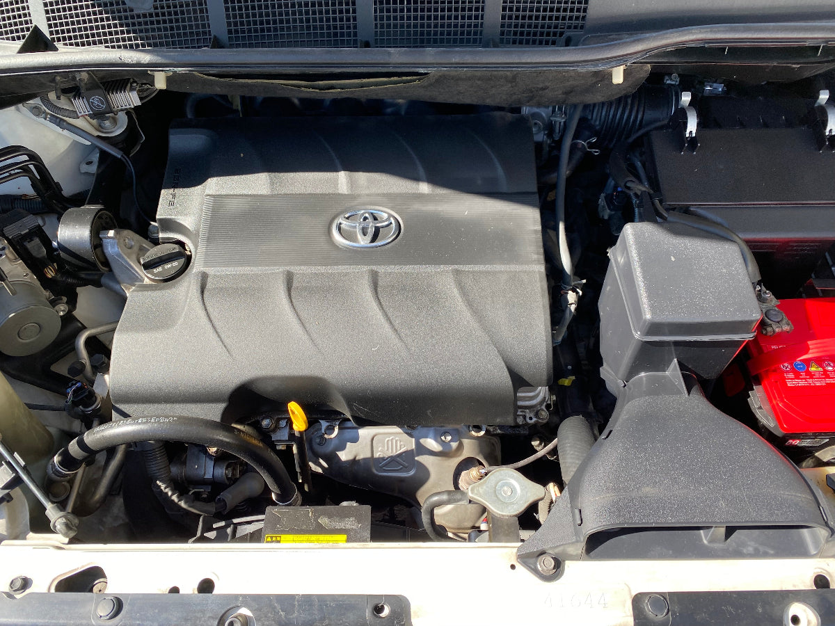 MOTOR TOYOTA SIENNA 2011