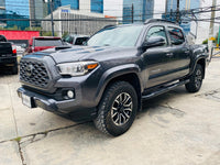 FRENTE IZQ TOYOTA TACOMA 2021