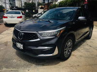 Faros y rines delanteros Acura RDX 2019 con luz diurna