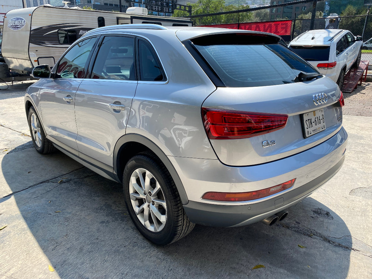 vista costado izquierdo audi q3 2016