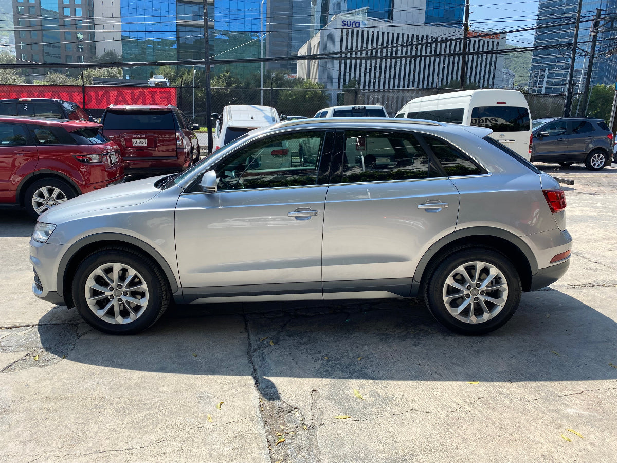 vista costado izquierdo audi q3 2016