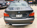 Cajuela BMW 545i 2005 con gran espacio