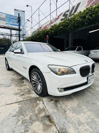 BMW 750i 2011 vista frontal en Monterrey