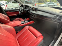 Volante y asientos delanteros en piel BMW X6 2016