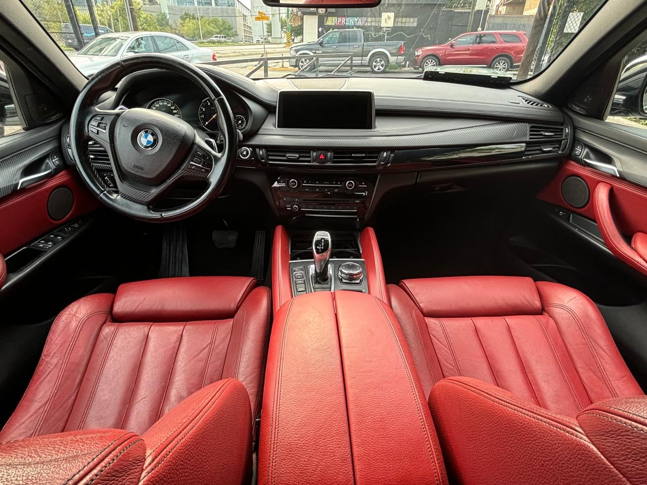 Tablero con acabados premium BMW X6 2016