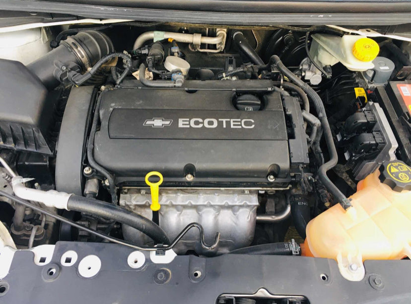 Motor 4 cilindros eficiente Chevrolet Sonic 2017