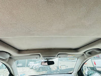 Interior del Chevrolet Sonic 2016 con quemacocos