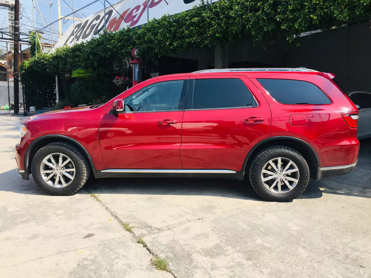 SUV Dodge Durango 2015 lateral izquierda