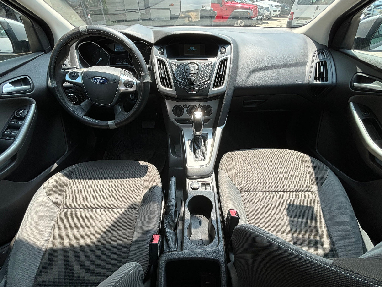 Tablero funcional con controles de clima del Focus Trend 2014