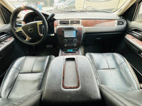 Interior con asientos en piel GMC Yukon Denali 2007