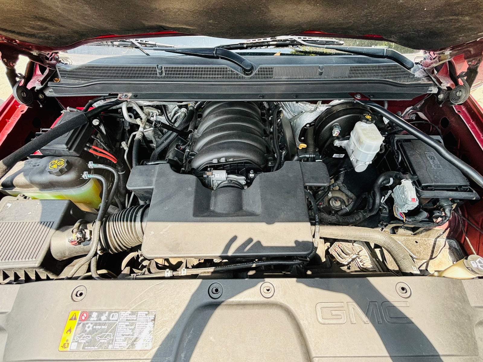 Motor V8 GMC Yukon SLT 2017