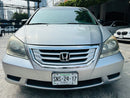 vista frontal honda odyssey 2010