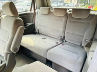 vista interior asiento trasero honda odyssey 2010 