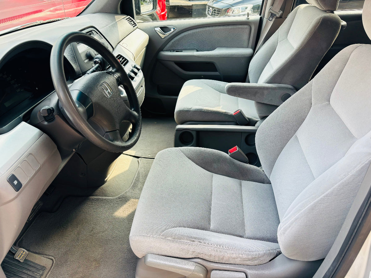 vista interrior izq honda odyssey 2010