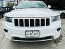 Detalle de parrilla frontal Jeep Cherokee