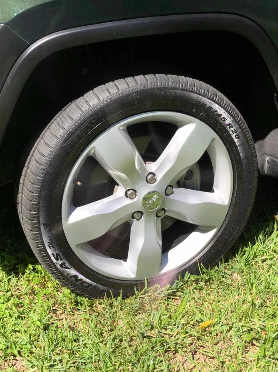 Rines de aluminio Jeep Grand Cherokee 2011 en excelente estado