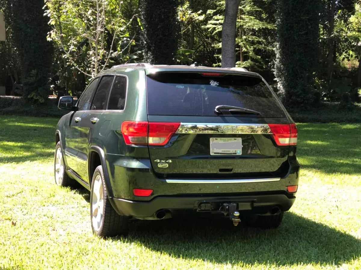 Vista trasera de la Jeep Grand Cherokee 2011 