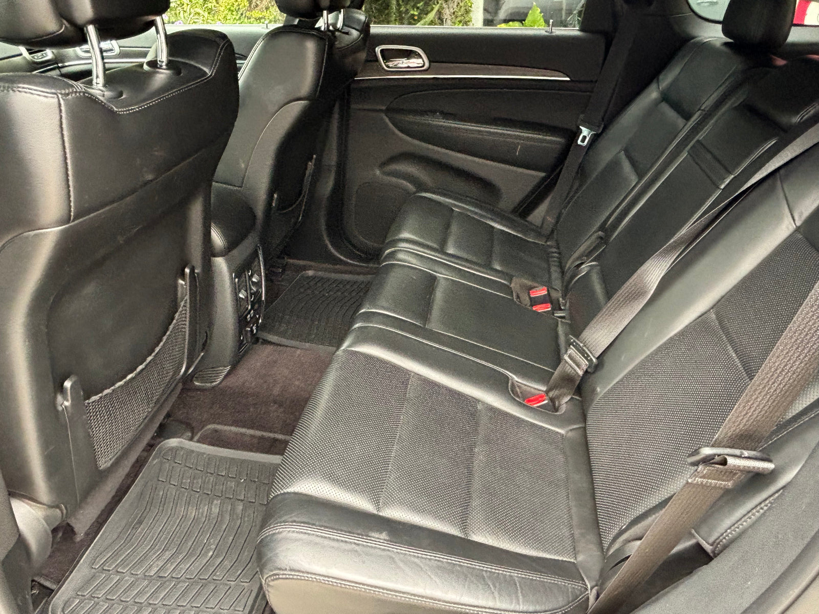 Asientos traseros en piel Jeep Grand Cherokee 2018