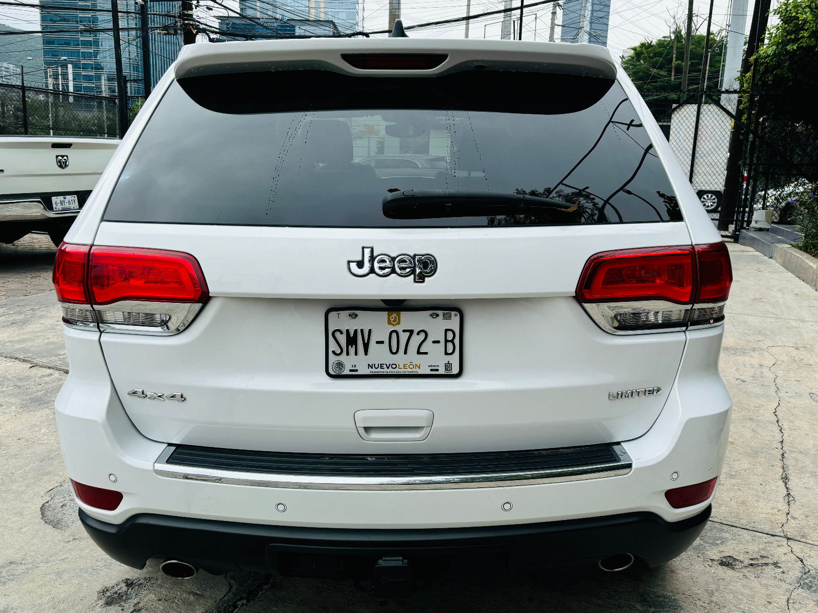 Parte trasera Jeep Grand Cherokee 2018