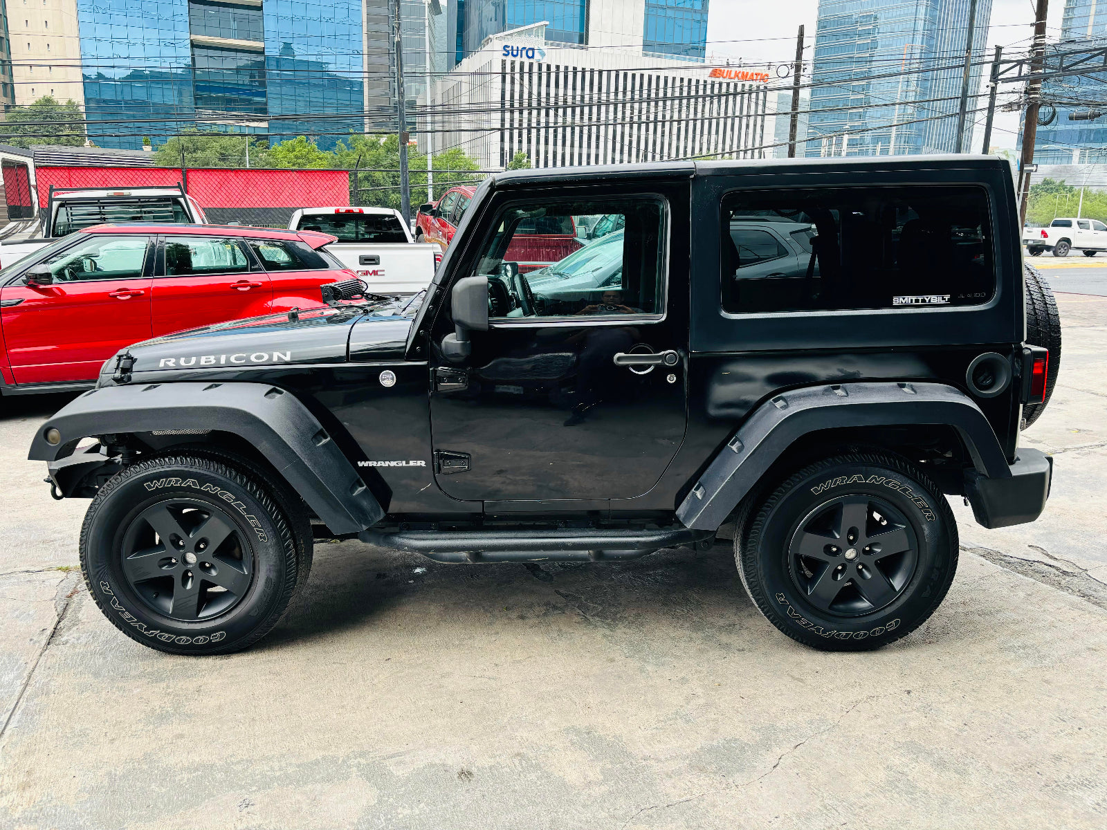 Vista lateral Jeep Wrangler Rubicon 2013 con toldo Duero