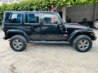 Vista lateral Rubicon Jeep Wrangler 2017 4 puertas