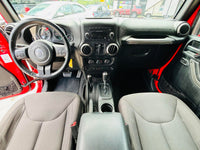 Tablero robusto con controles y volante Jeep Wrangler 2017