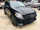 Vista frontal Mercedes Benz GLE 350 2018 color negro