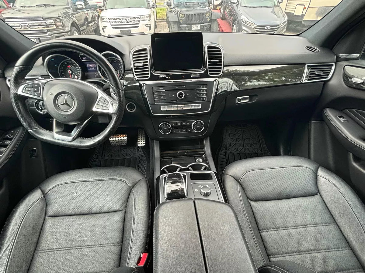Tablero moderno Mercedes Benz GLE 350 2018