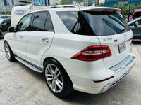 Vista trasera de lado izquierdo 