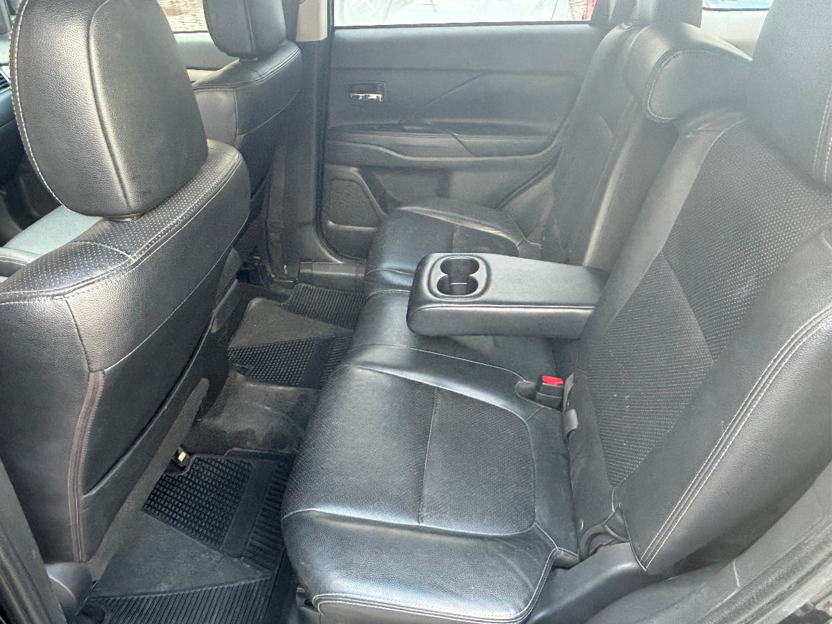 Asientos traseros Mitsubishi Outlander 2016 en piel