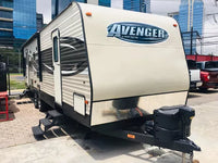 Vista frontal del remolque Lifestyle Quinta Rueda 2015