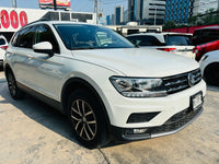 Vista frontal Volkswagen Tiguan 2018 blanca