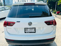 Parte trasera SUV Volkswagen Tiguan 2018